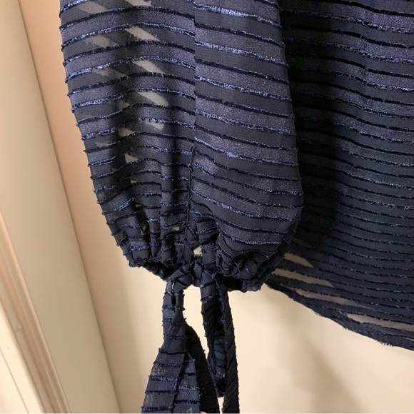 Banana Republic Blouse - Picture 5 of 12